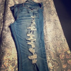 American Eagle distressed JEGGINGS